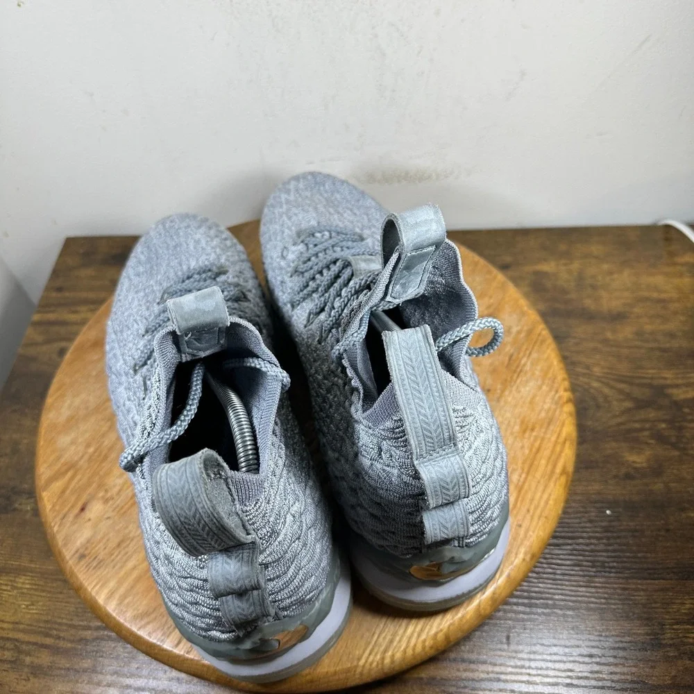 Nike Lebron 15 City Edition Men's Basketball Shoes Grey Size 12 897648-005 - Picture 7 of 8